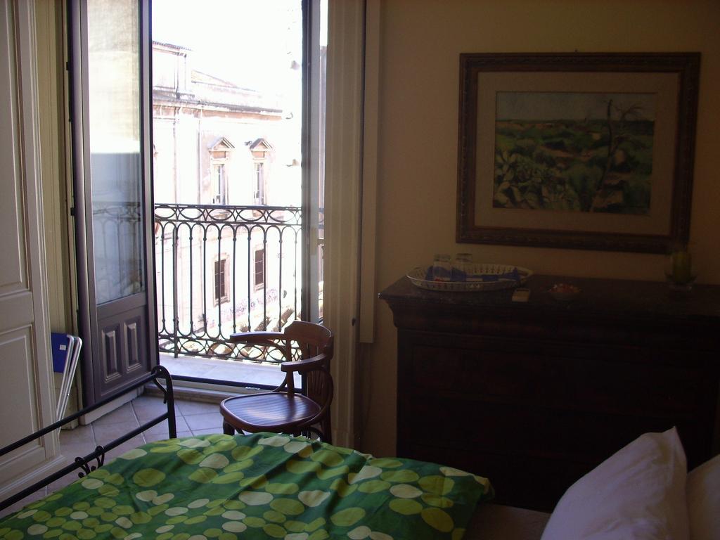 B&B Al Teatro Massimo Catane Extérieur photo